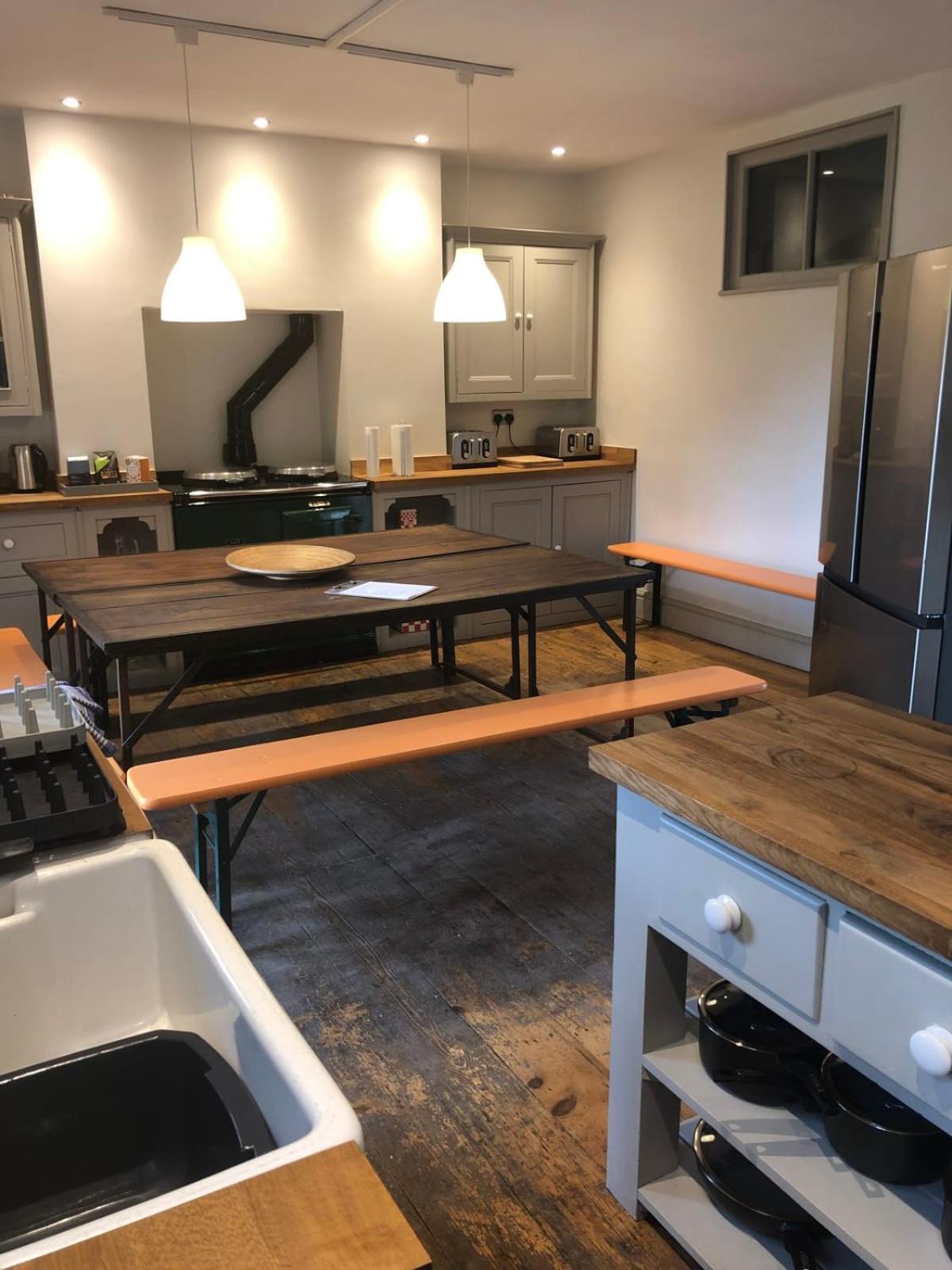 Higgihaus 7 Bed Sleeps Up To 18 Big Groups Best Location Bristol Exterior foto